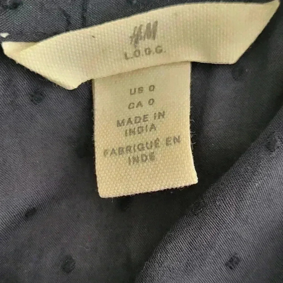 H&M Size 0 V-Neck Swiss Dot Batwing Bloise - Picture 7 of 8